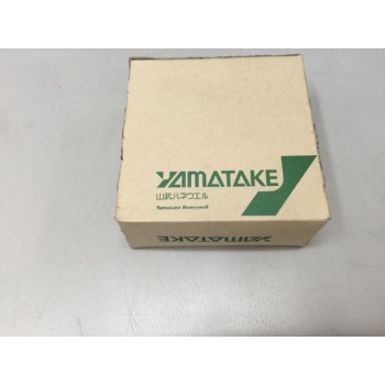 YAMATAKE FE7B-TLB6VG Photoelectric Switch